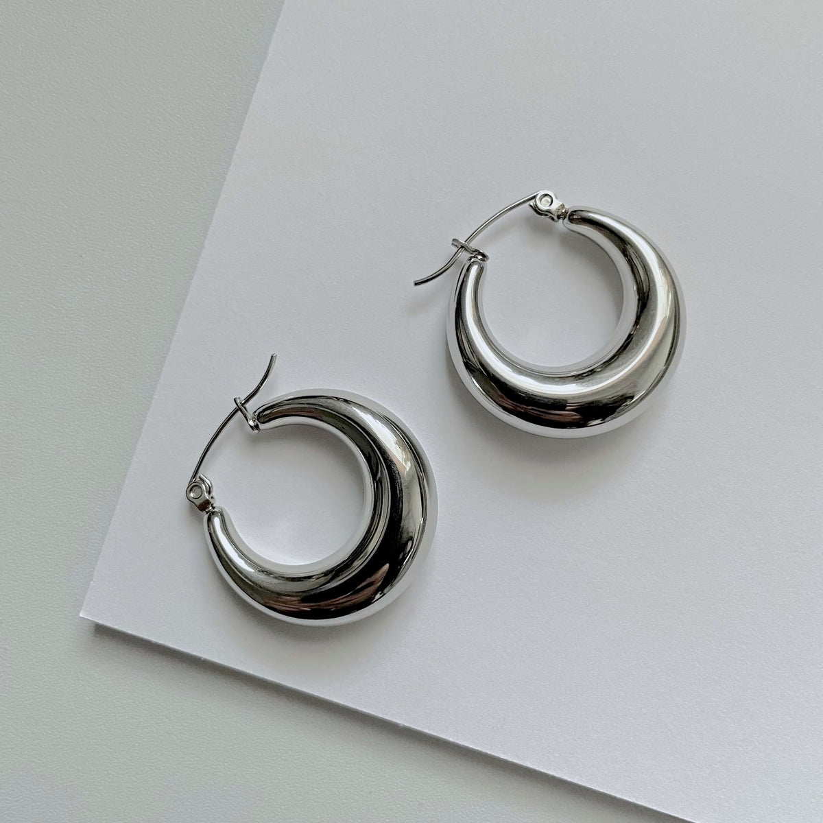 Lune Earrings